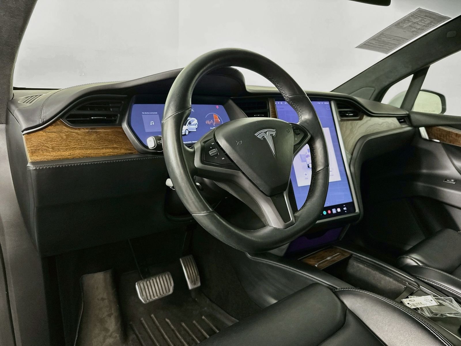 Used 2020 White Tesla Long Range image 9