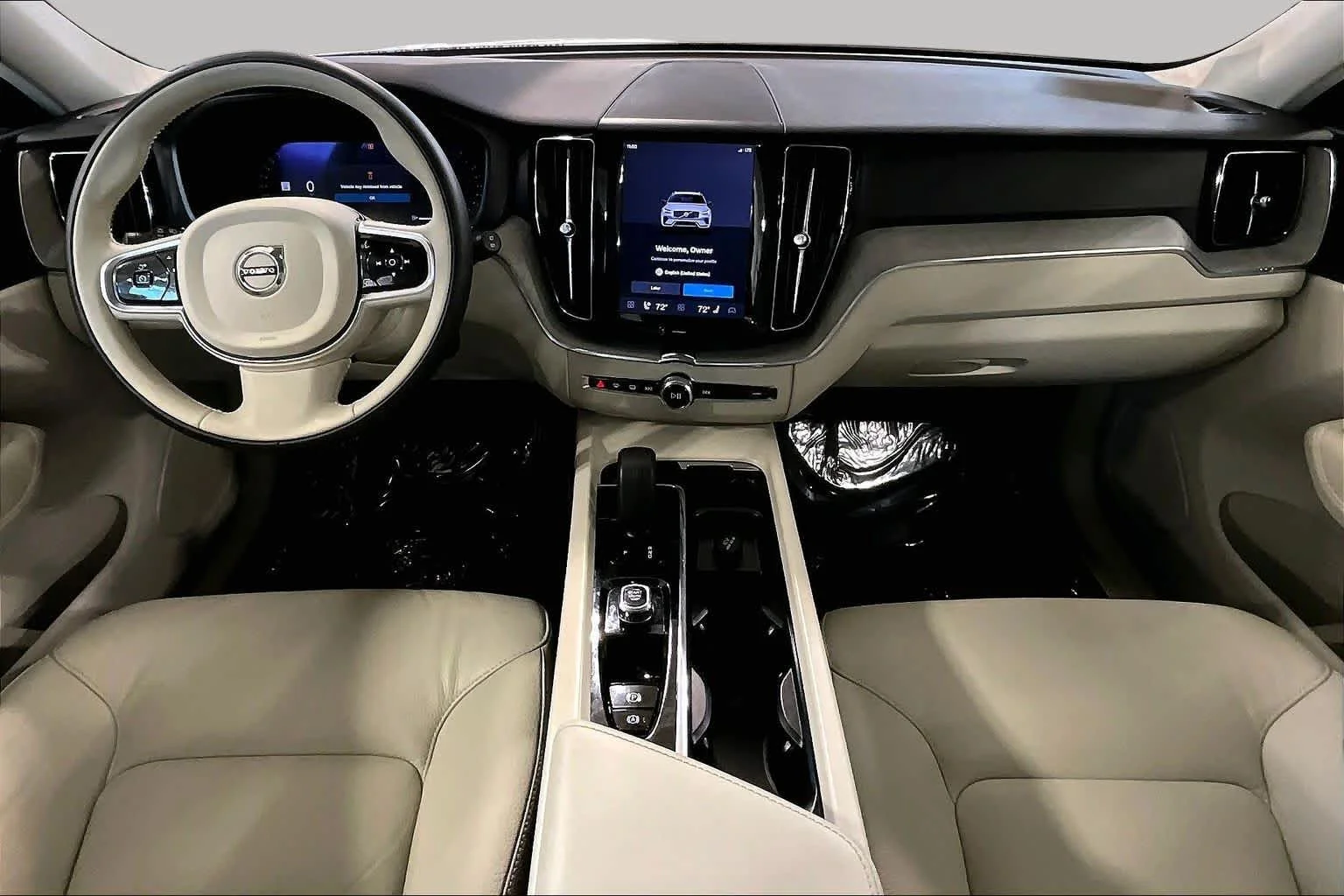 Used 2024 Bright Dusk Metallic Volvo Plus Dark Theme image 15