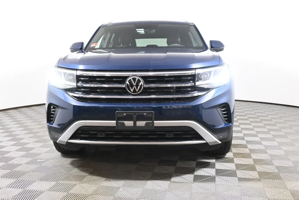 Used 2022 Blue Volkswagen 3.6L V6 SE w/Technology image 10