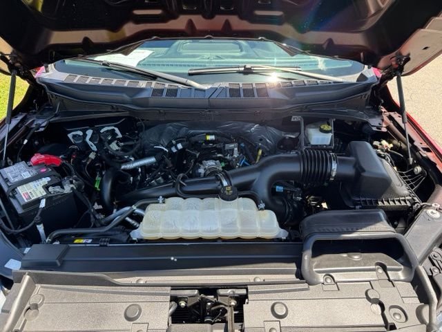 Used 2023 Red Ford XL image 13