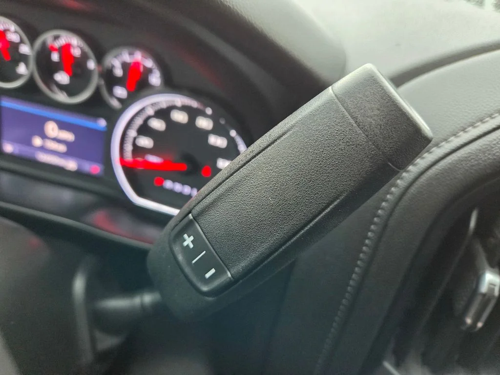 Used 2021 Summit White Chevrolet LT Trail Boss image 18