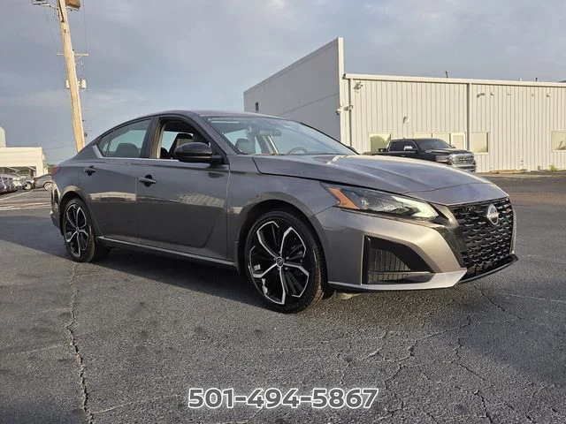 Used 2024 Gray Nissan 2.5 SR image 7