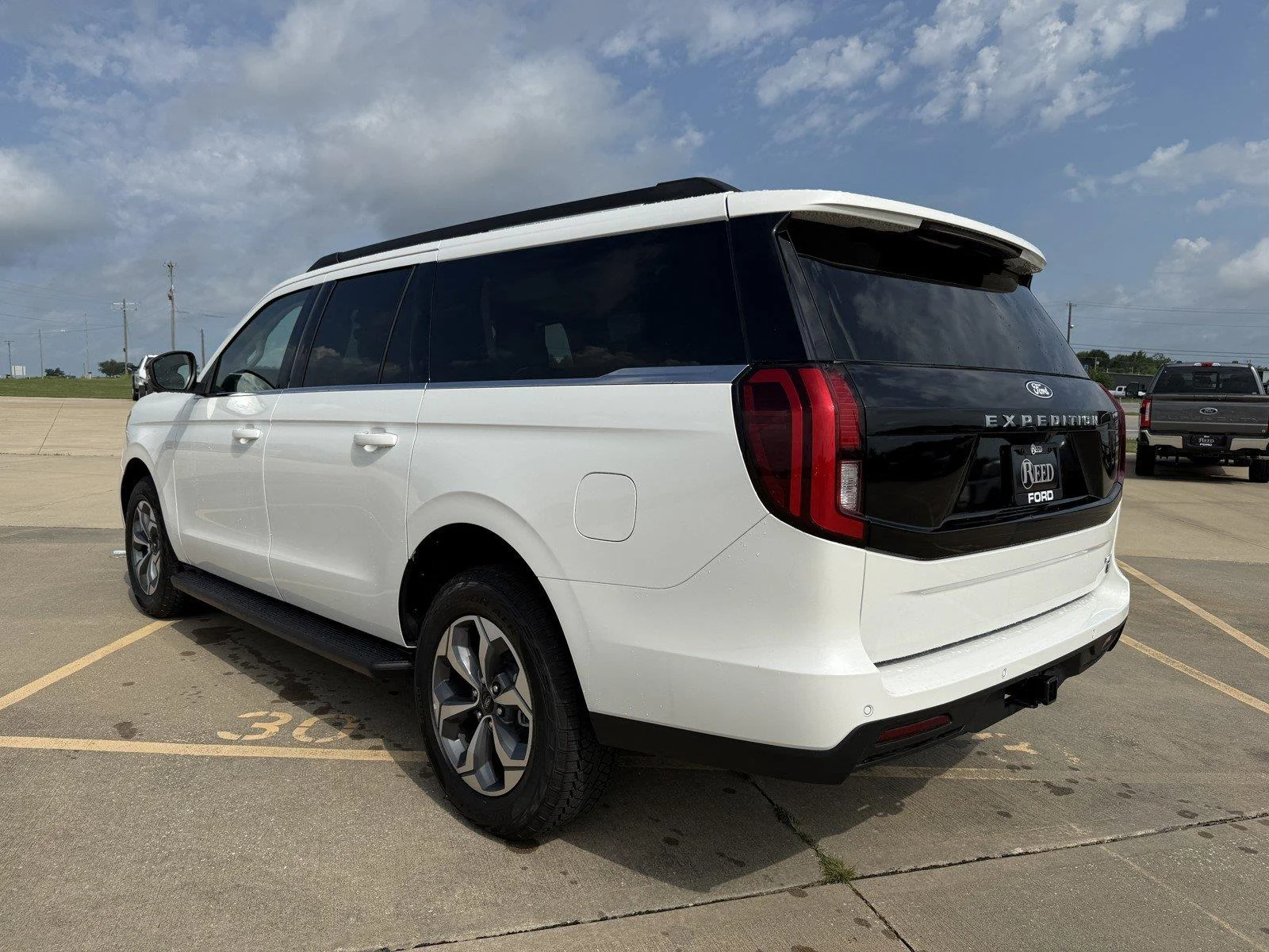 New 2027 Star White Metallic Tri-Coat Ford MAX Active image 6