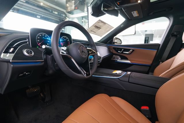 New 2026 Polar White Mercedes-Benz E 350 image 4