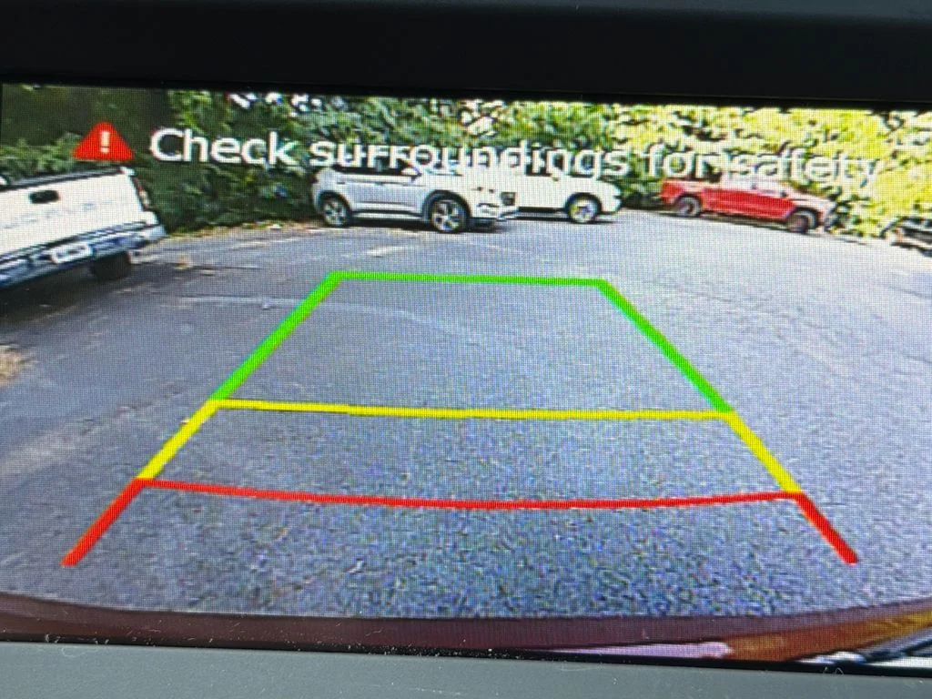 Used 2014 Red Hyundai Base image 29