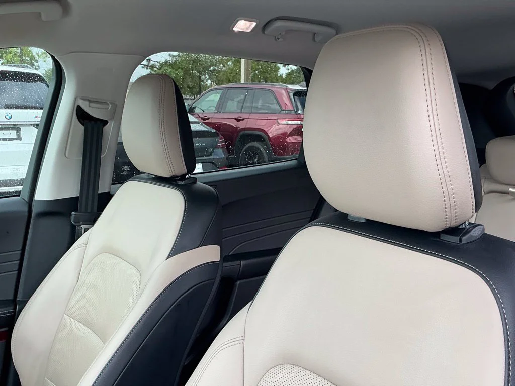 Used 2021 White Ford SEL image 25
