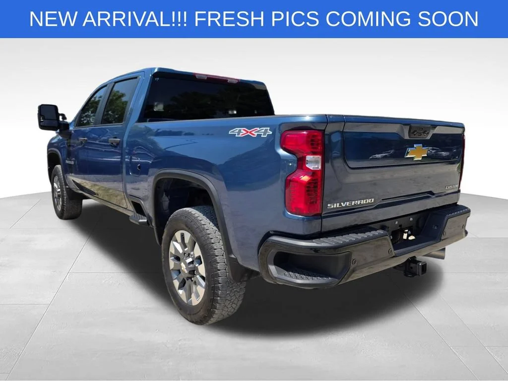 Used 2025 Lakeshore Blue Metallic Chevrolet Custom image 6