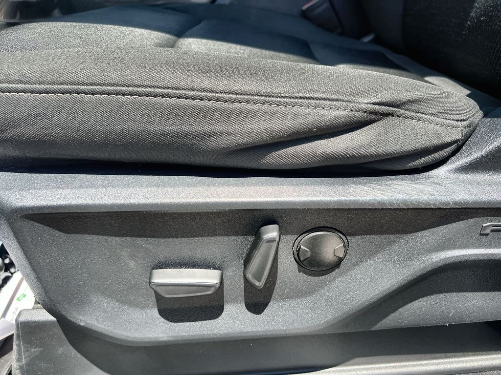Used 2023 White Ford XLT image 12