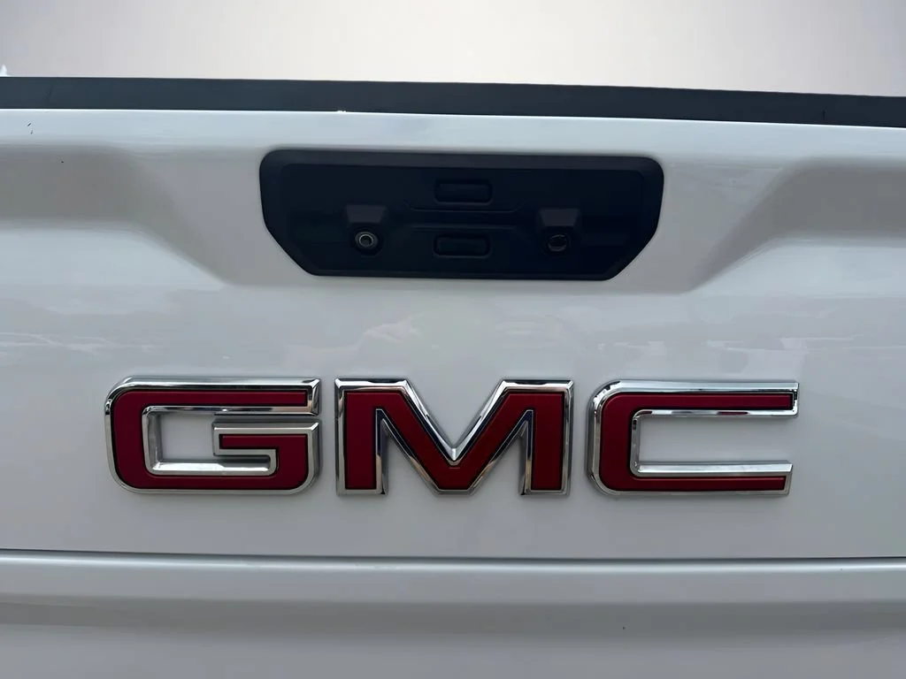 Used 2022 Summit White GMC AT4 image 36