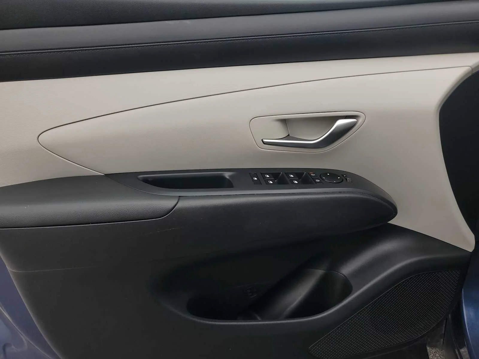 Used 2025 Atlantis Blue Hyundai SEL image 18