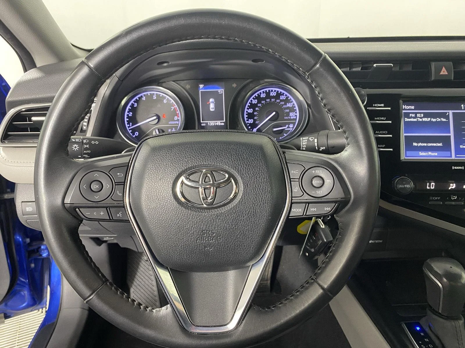 Used 2020 Blue Streak Metallic Toyota SE image 13
