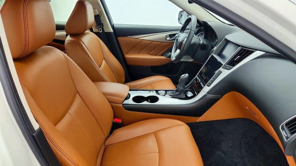 Used 2023 Pure White INFINITI LUXE AWD image 25