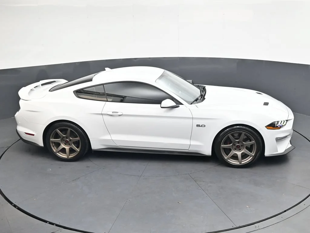 Used 2020 White Ford GT image 24