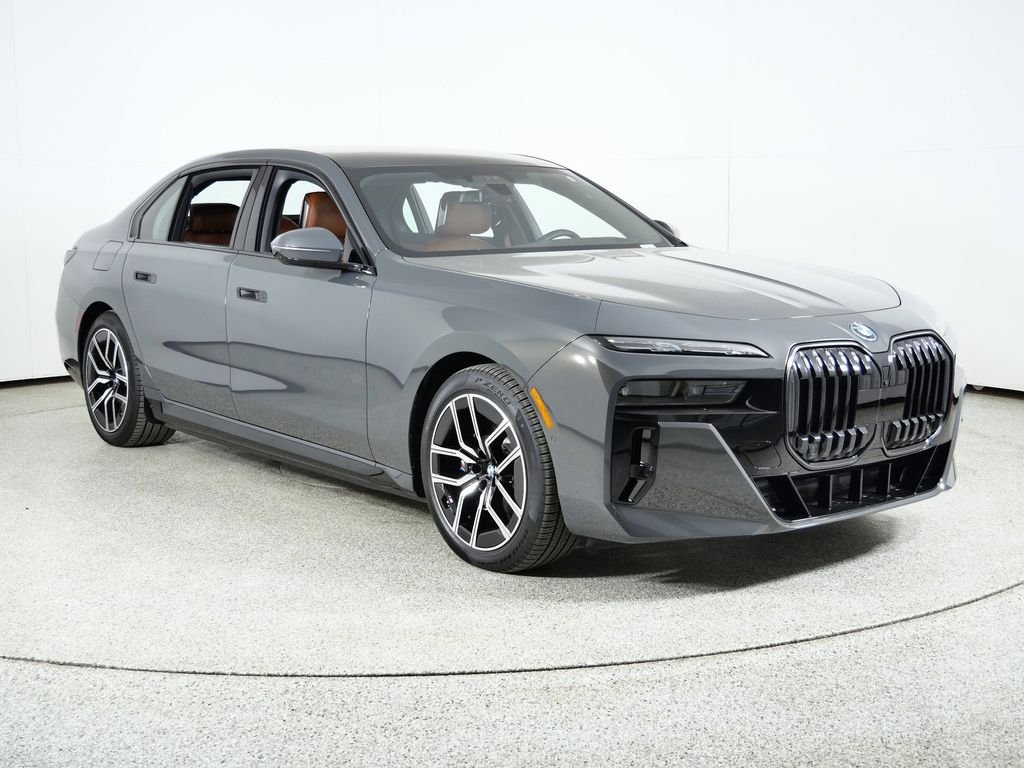 2025 BMW 7 Series 750e - Photo 7