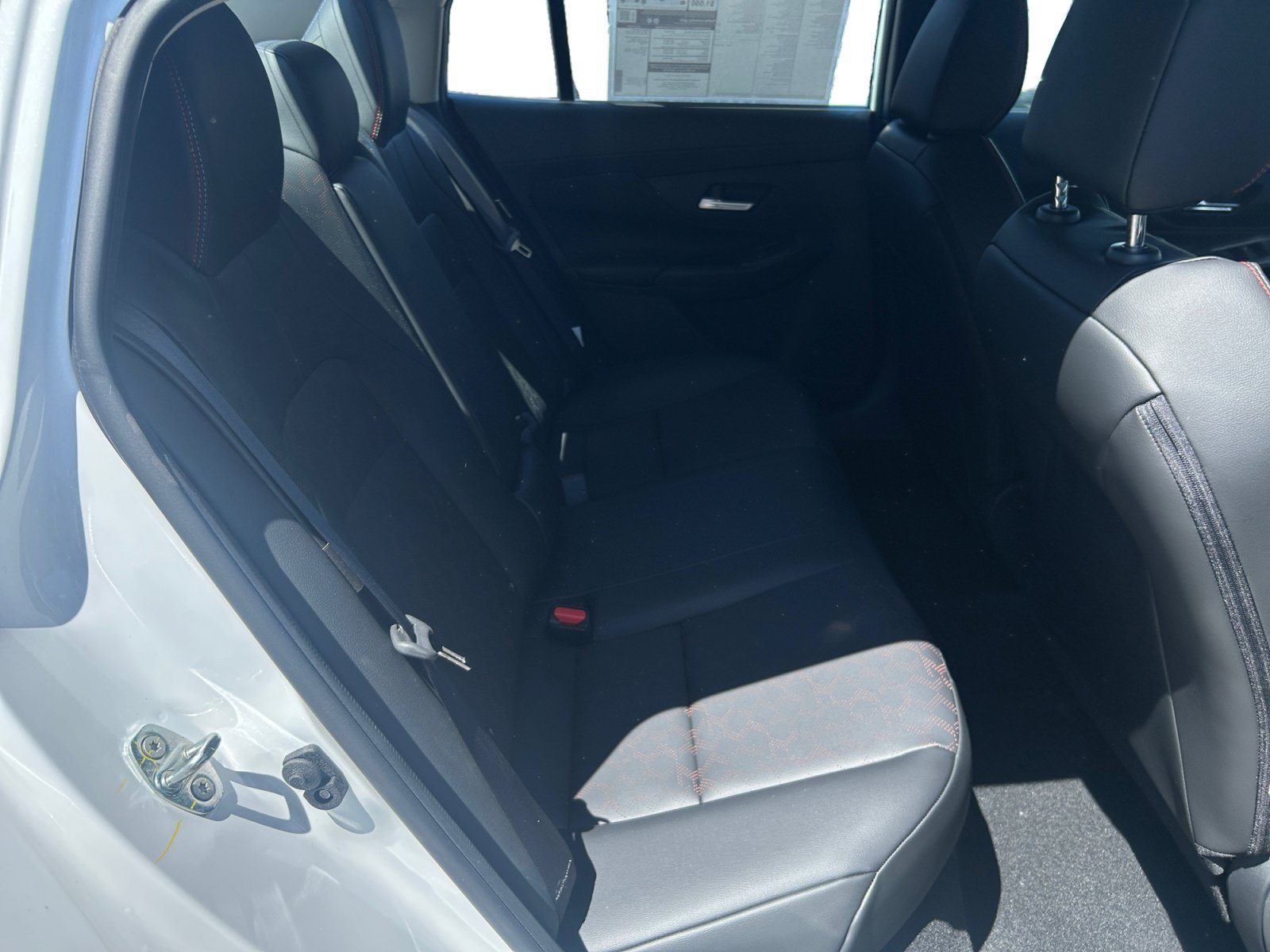 2026 Nissan Sentra SR - Photo 32