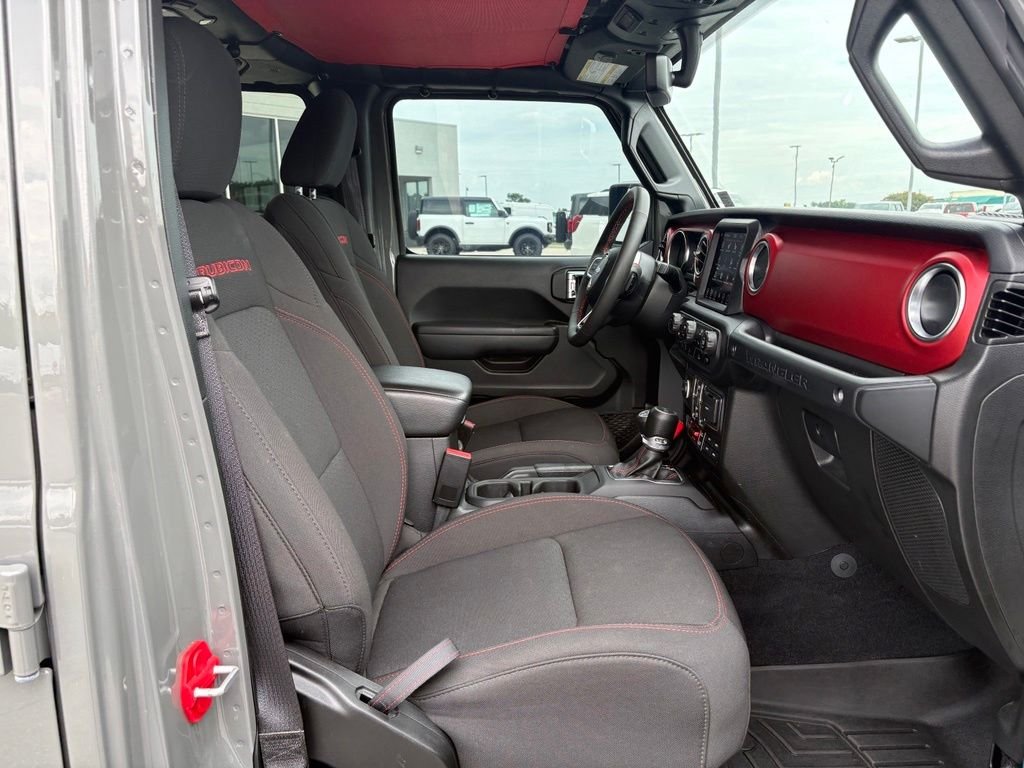 Used 2023 Sting Gray Clearcoat Jeep Rubicon image 22