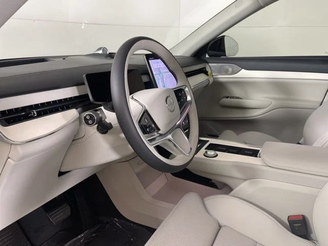 2025 Volvo EX90 Ultra - Photo 21