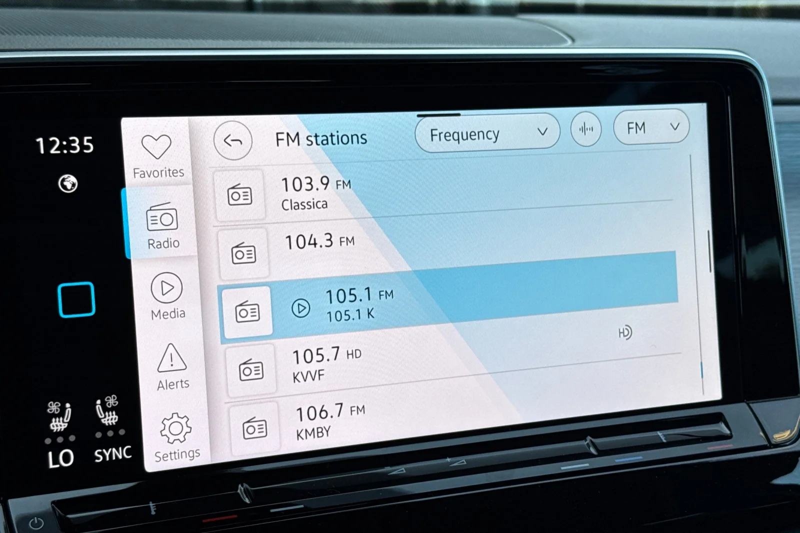 2026 Volkswagen Atlas Cross Sport SE - Photo 18