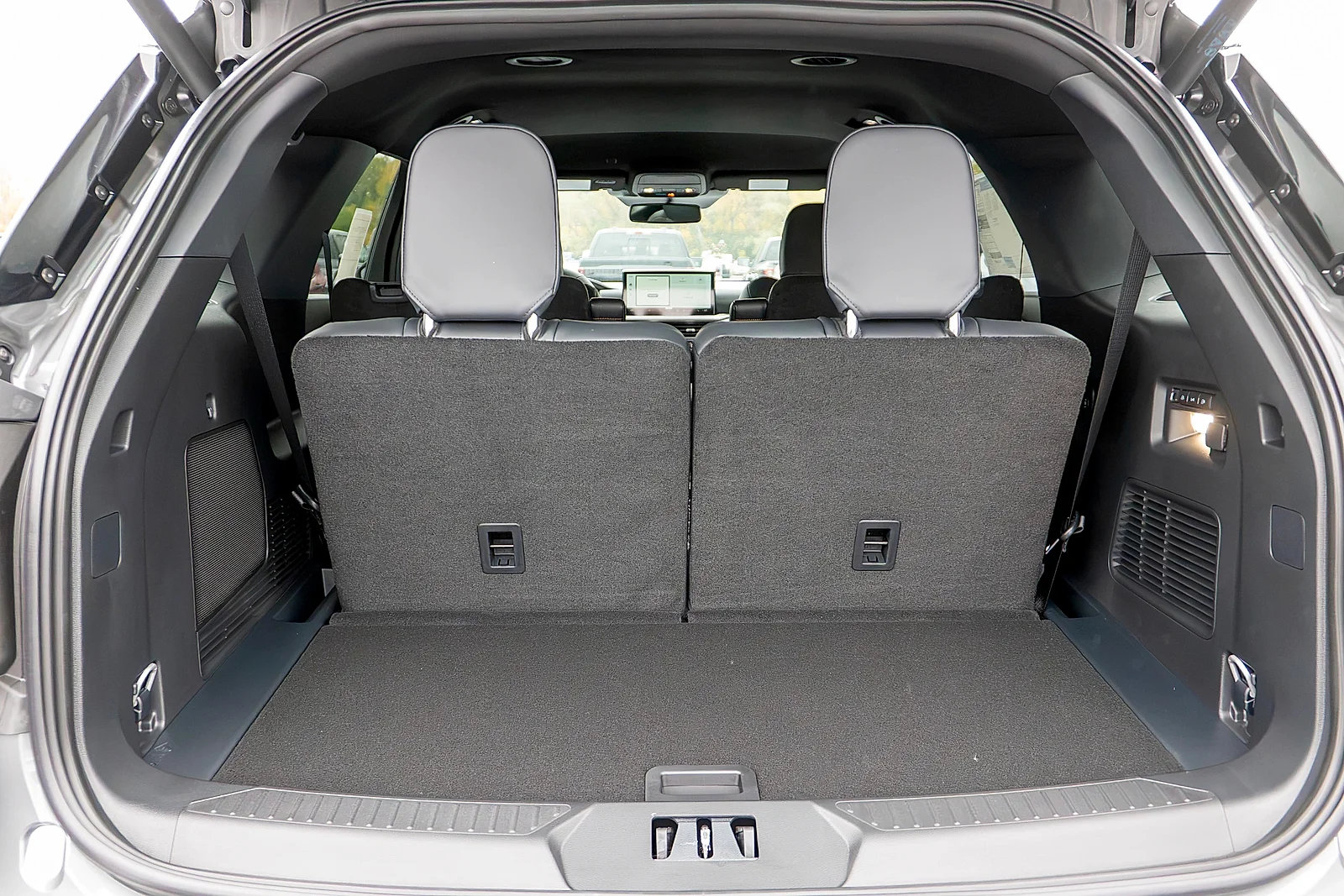 New 2027 Carbonized Gray Metallic Ford Tremor® image 8