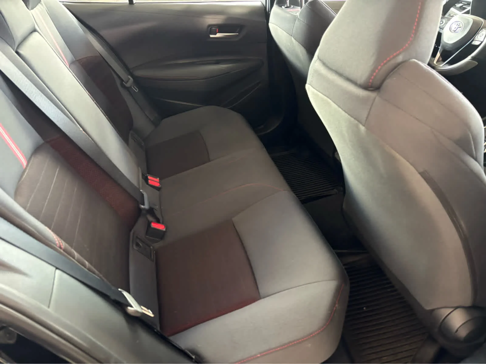 Used 2024  Toyota Hybrid LE image 13