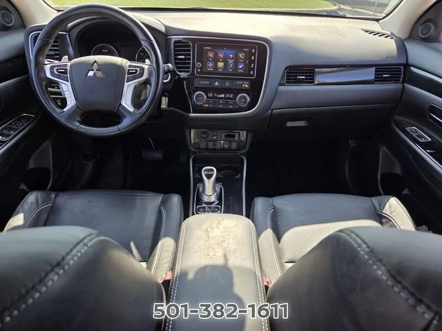 Used 2018 White Mitsubishi SEL image 12