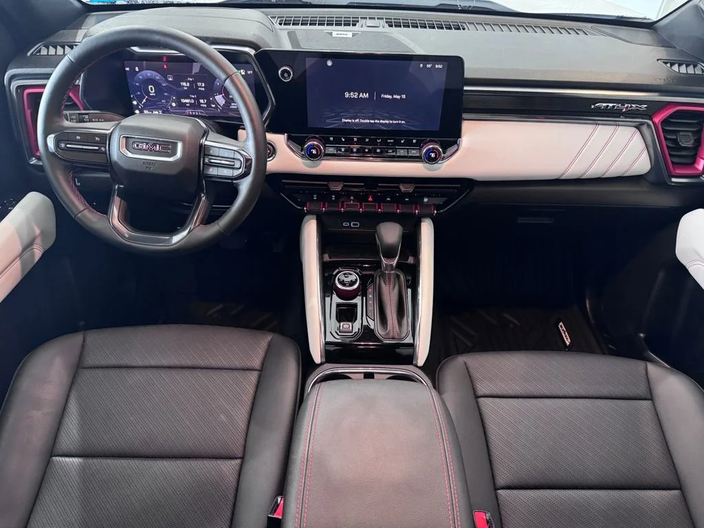 2026 GMC Canyon AT4X - Photo 13