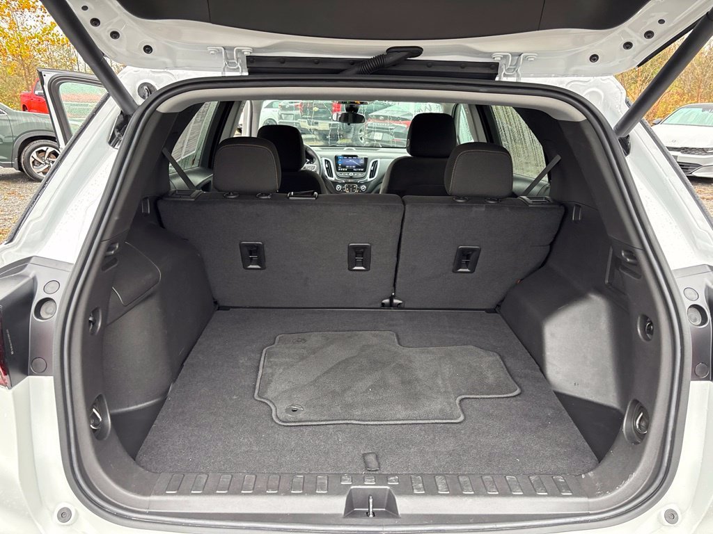 Used 2024 White Chevrolet LT image 23