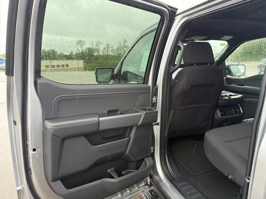 New 2026 Iconic Silver Metallic Ford XLT image 20