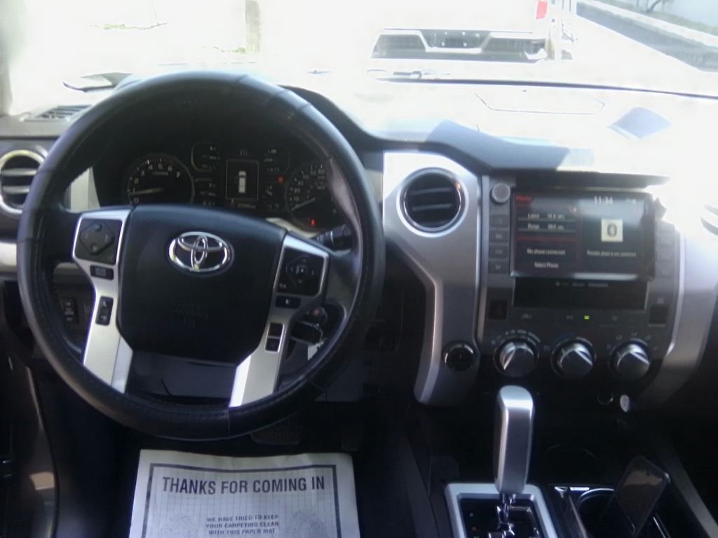 Used 2020 Gray Toyota SR5 image 11