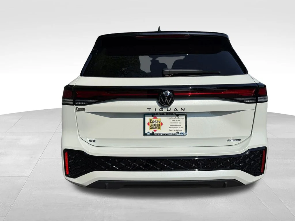 New 2026 Opal White Pearl Volkswagen SE R-Line Black image 18