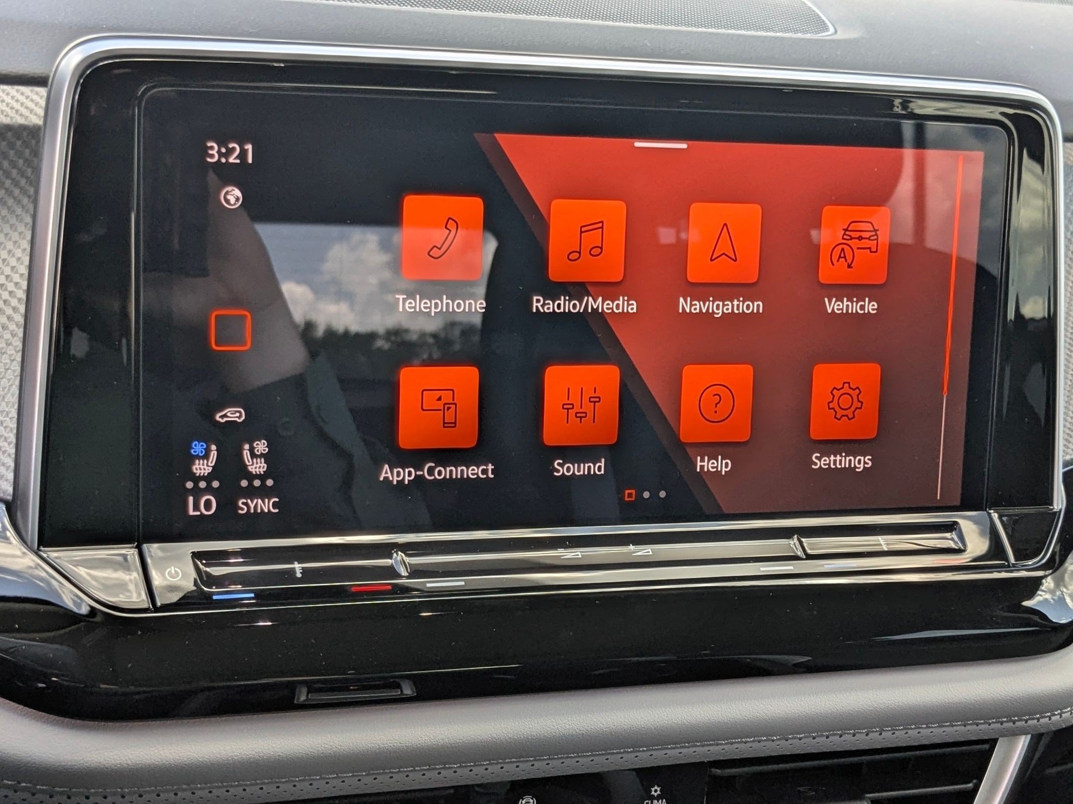 New 2026 Pure Gray Metallic Volkswagen 2.0T Peak Edition image 13