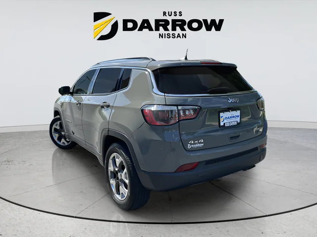Used 2020 Gray Jeep Limited image 3