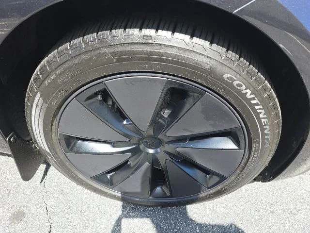 Used 2024 Black Tesla Long Range image 21