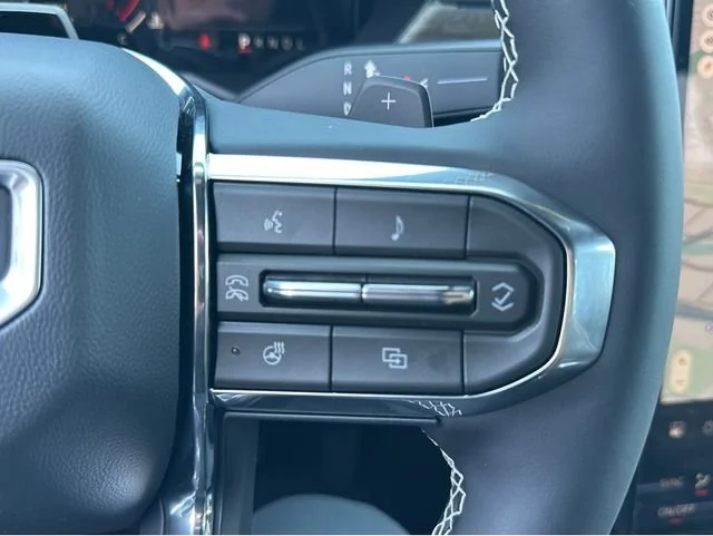 2026 GMC Acadia Denali Ultimate - Photo 33