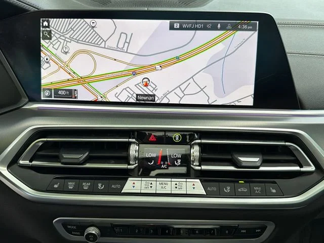 Used 2023 White BMW sDrive40i image 29