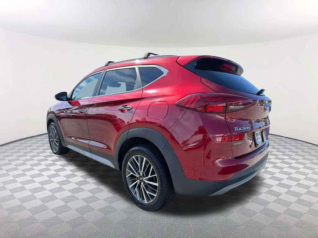 Used 2021 Red Hyundai Limited image 7