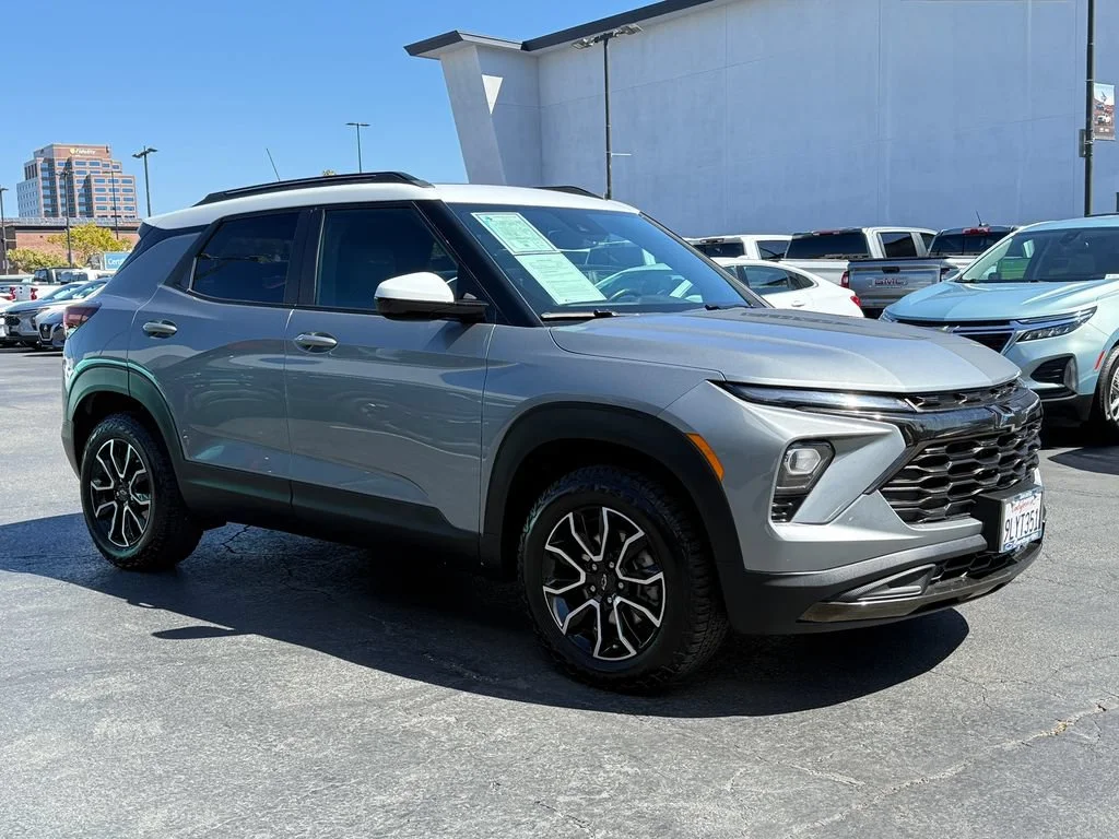 Used 2024 Sterling Gray Metallic Chevrolet ACTIV image 5