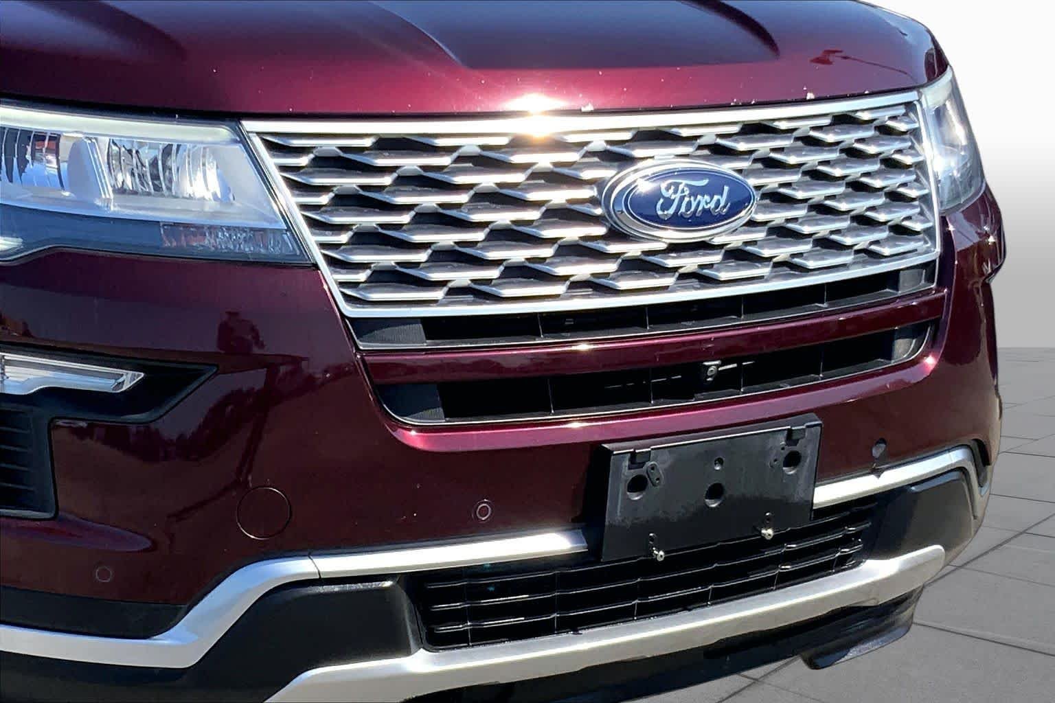 Used 2018 Burgundy Velvet Metallic Tinted Clearcoat Ford Platinum image 27