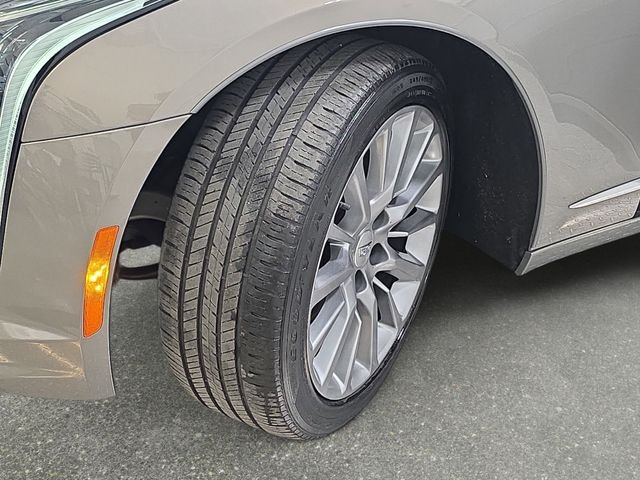 Used 2019 Bronze Dune Metallic Cadillac 3.6L Luxury image 32