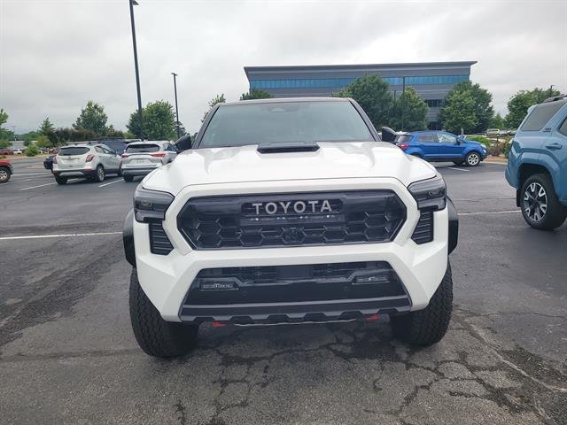 New 2026 Ice Cap with Black roof Toyota Tacoma TRD Pro image 32