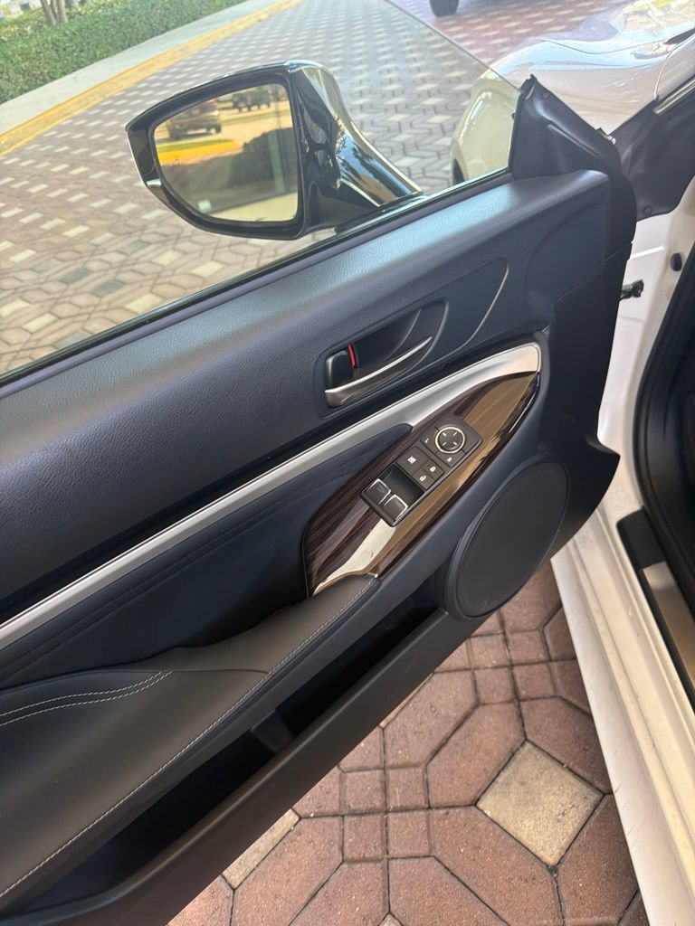 Used 2021  Lexus RC 300 image 2