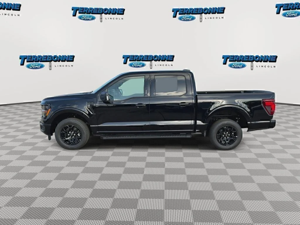 New 2026 Agate Black Metallic Ford XLT image 5