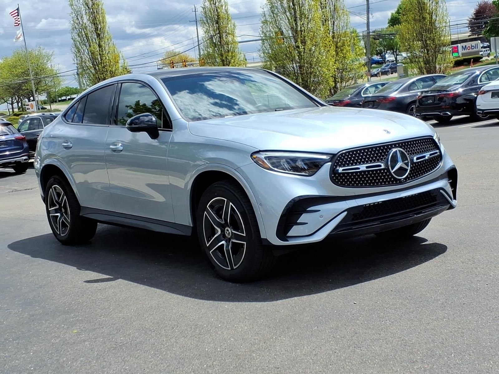Certified Used 2025  Mercedes-Benz GLC 300 Coupe image 8