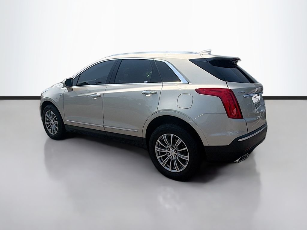 Used 2017 Silver Cadillac Luxury image 7