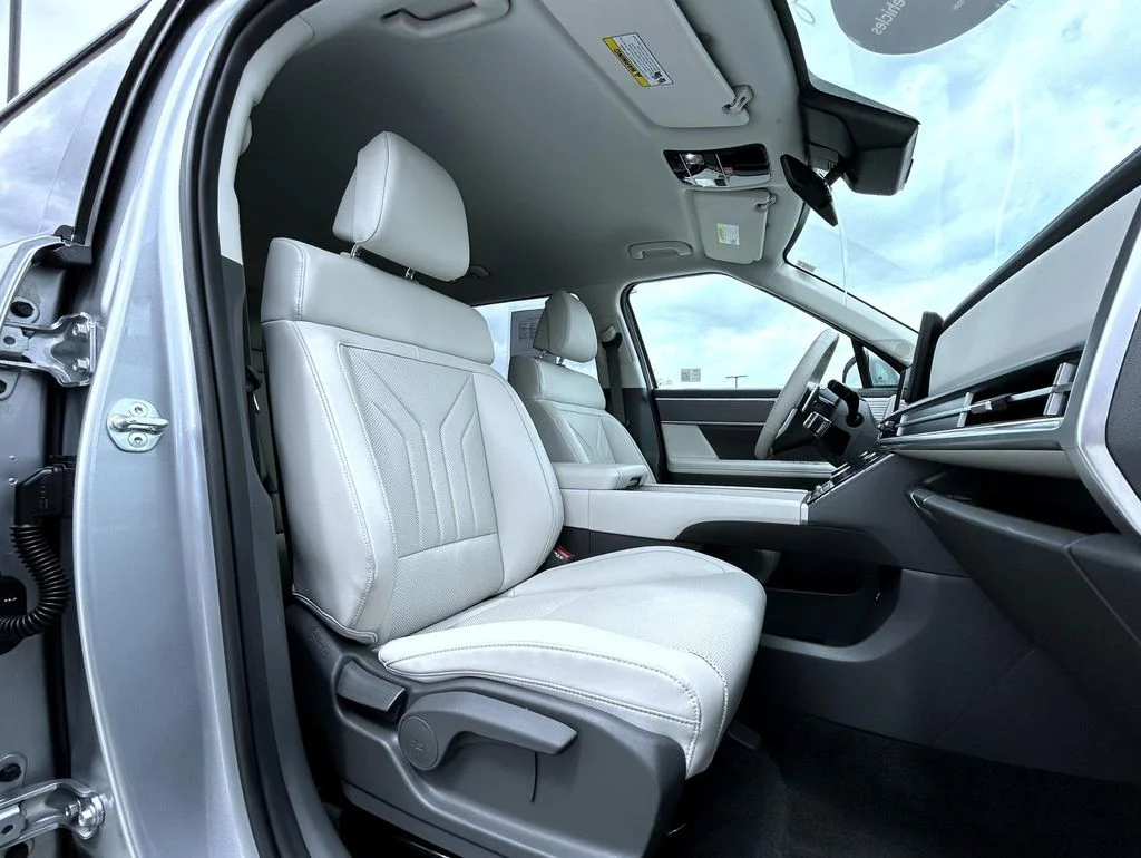 Used 2026 Silver Hyundai SEL image 16