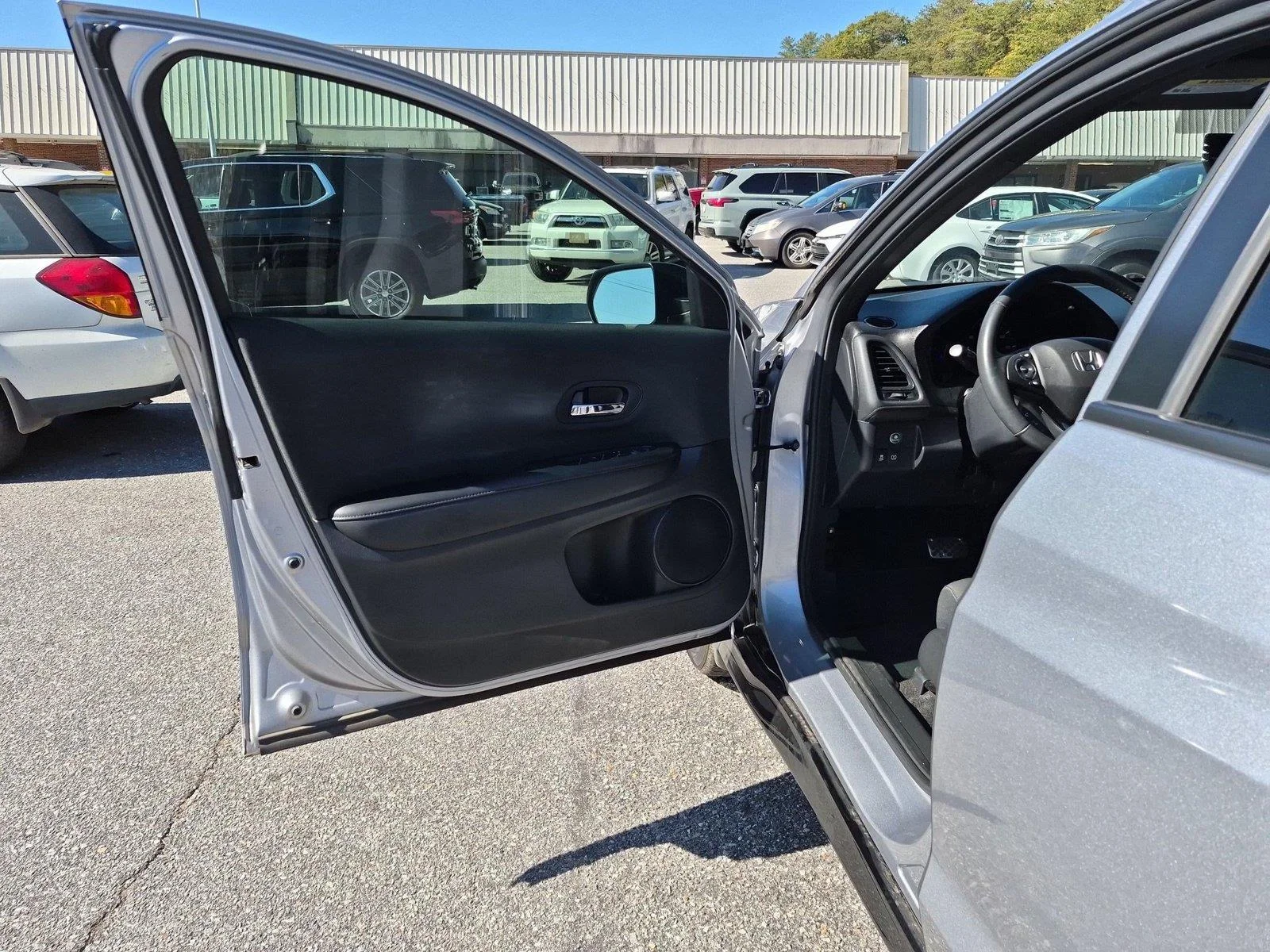 Used 2022 LUNAR SILVER METALLIC Honda SPORT image 14