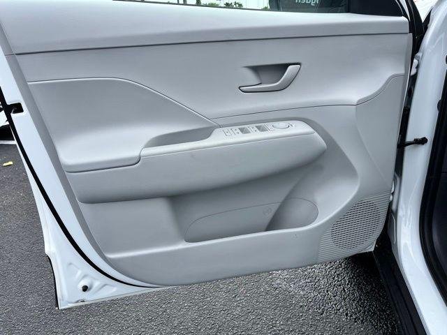 New 2026 White Hyundai SE FWD image 16
