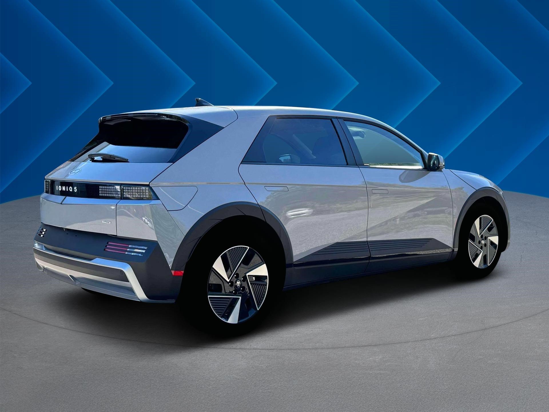 New 2026 Cyber Gray Hyundai SEL image 9