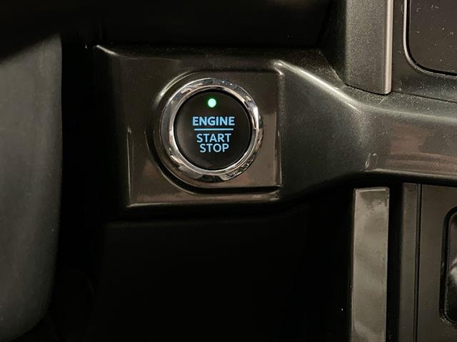 Certified Used 2023 White Ford XLT image 17