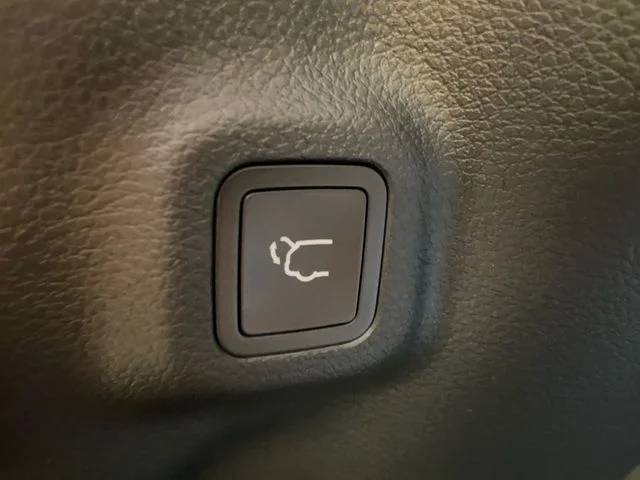New 2026  Jeep Limited image 18